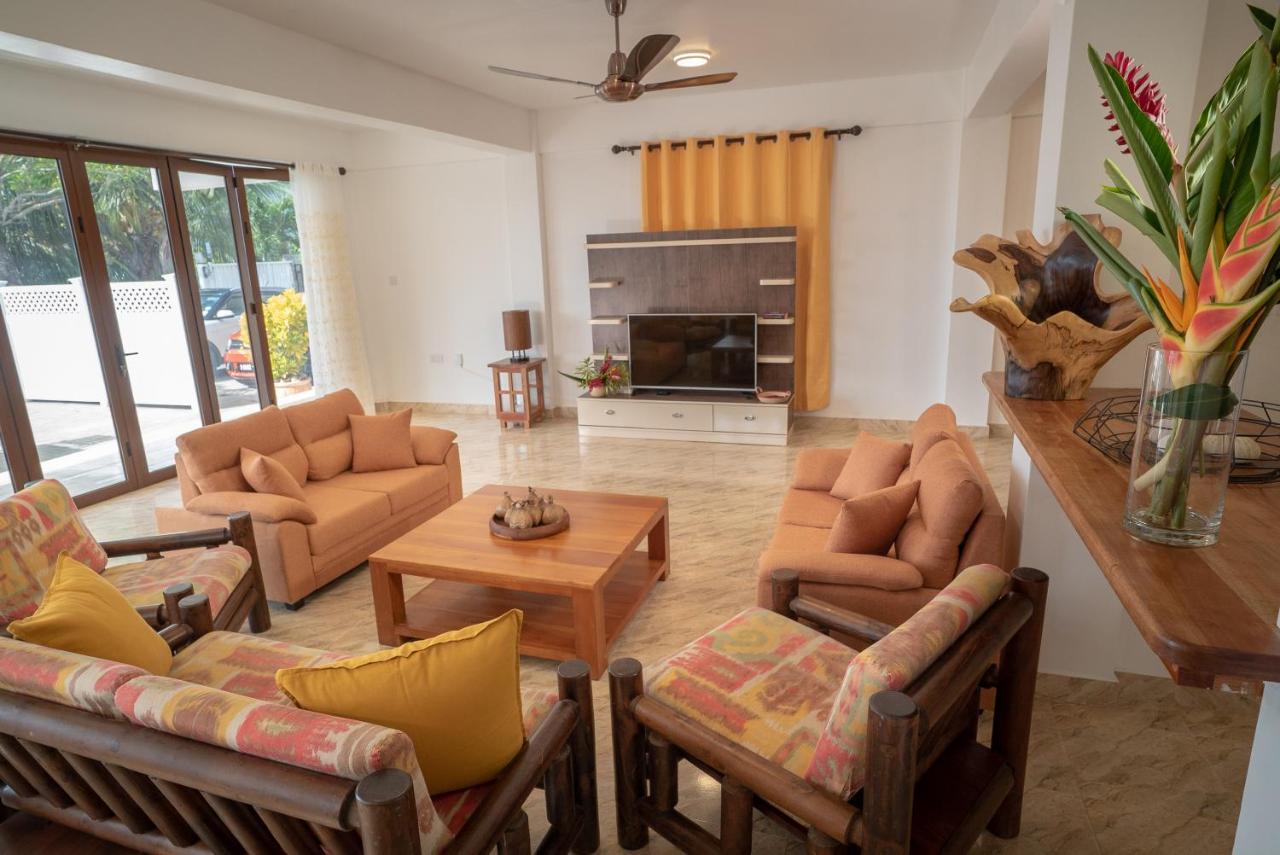 La Belle Residence Self Catering Accommodation Vịnh Beau Vallon Ngoại thất bức ảnh